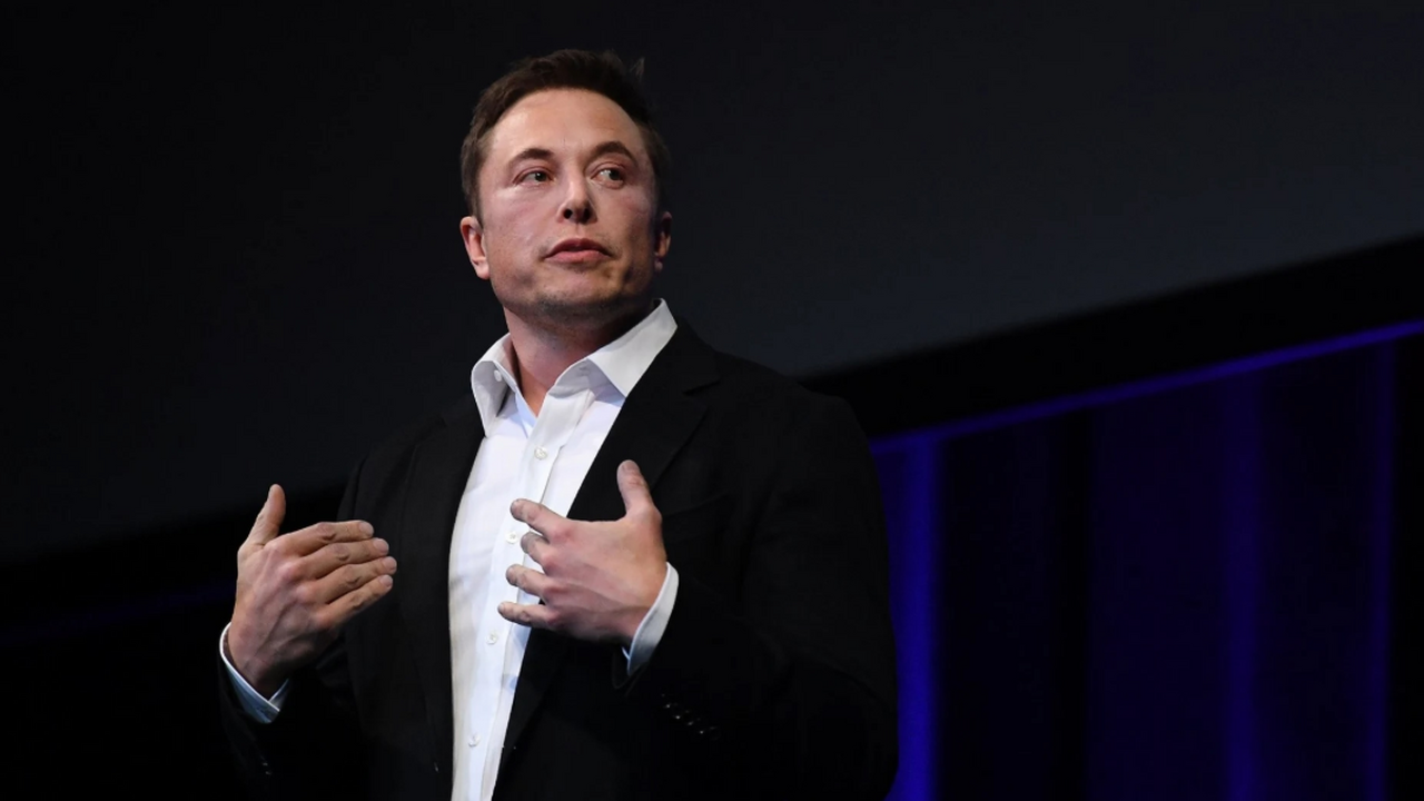 Илон Маск объявил о реорганизации компании xAI,...