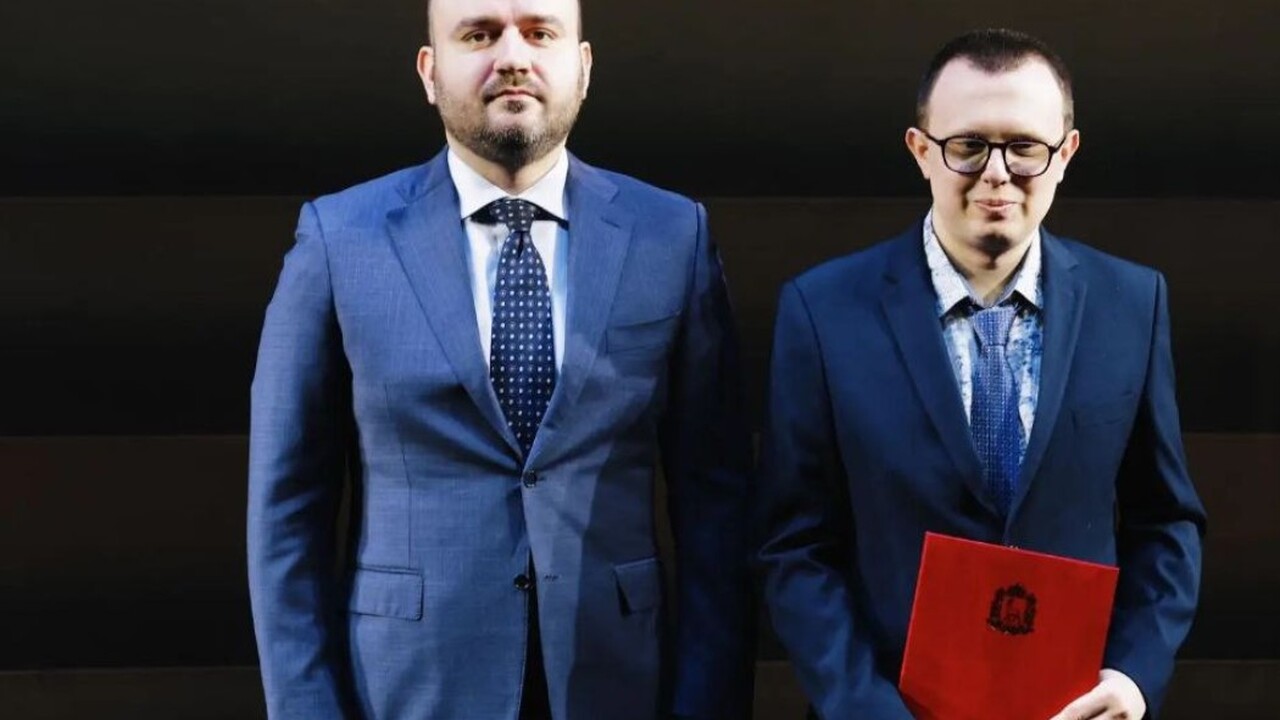 Вячеслав Федорищев вручил премии губернатора Самарской области людям с ОВЗ 3 декабря в «СамАрте» состоялось мероприятие, п...