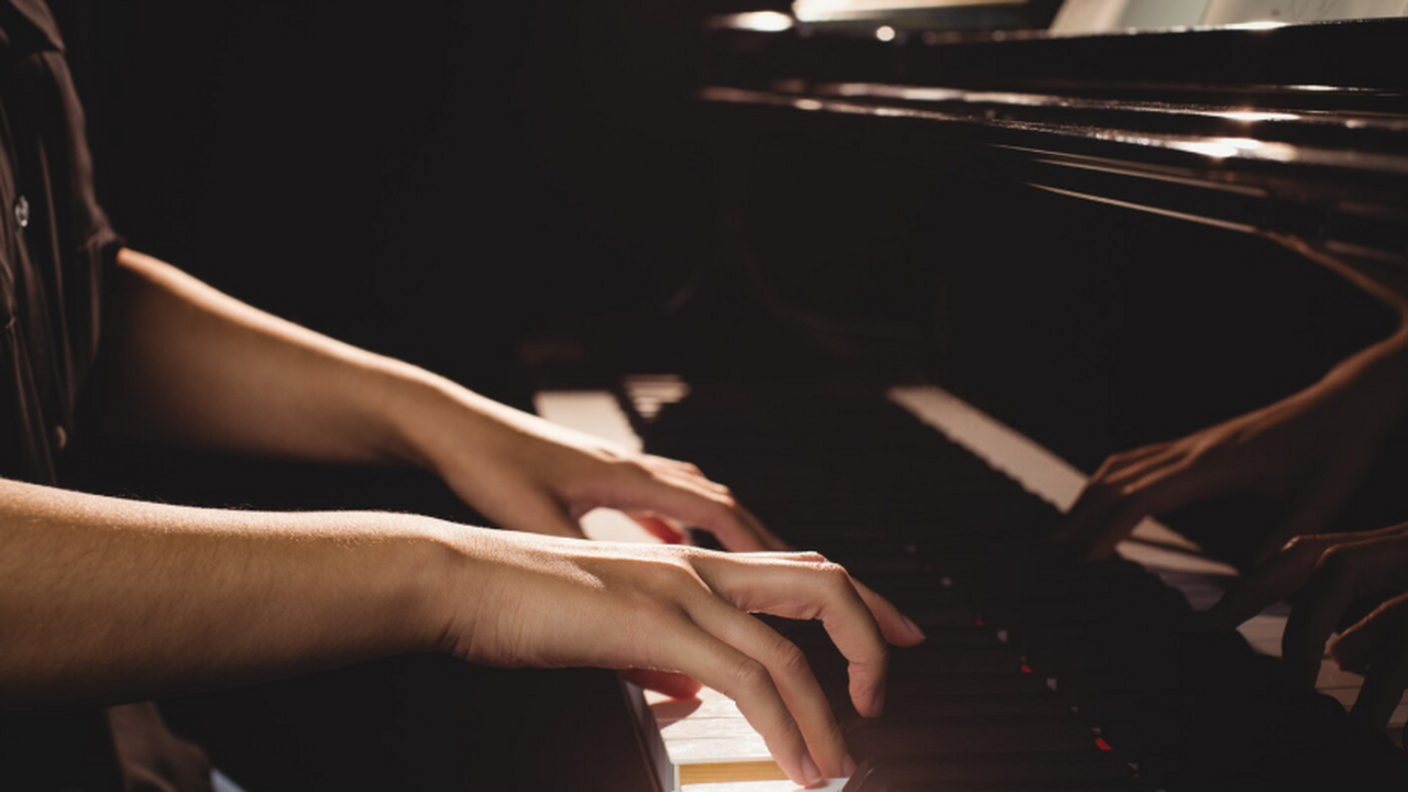 Пианист Марцелл Сабо, инициатор ежегодного Фест...