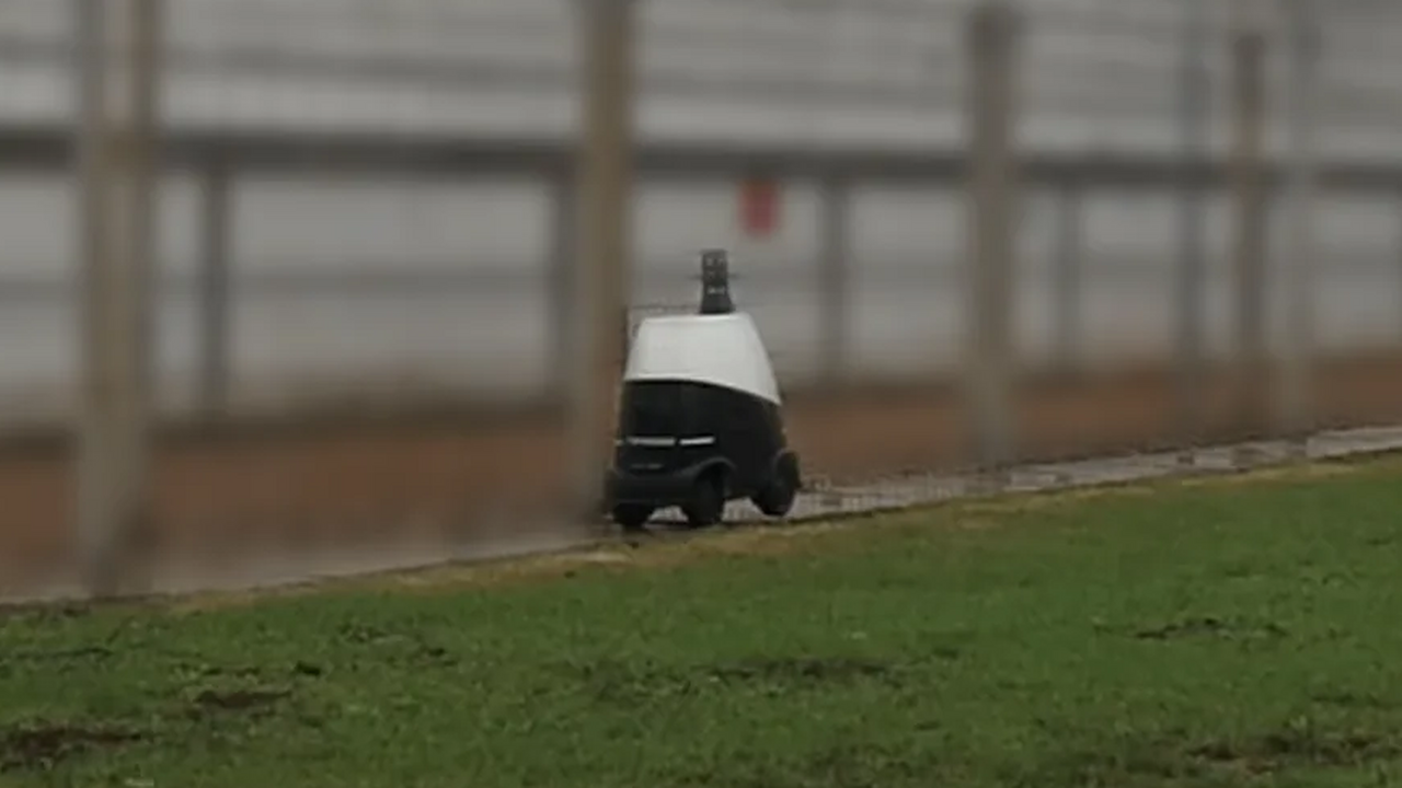 Милый робот-патрульный появился в УФСИН по Самарской области В Самарской области начата экспериментальная пр...