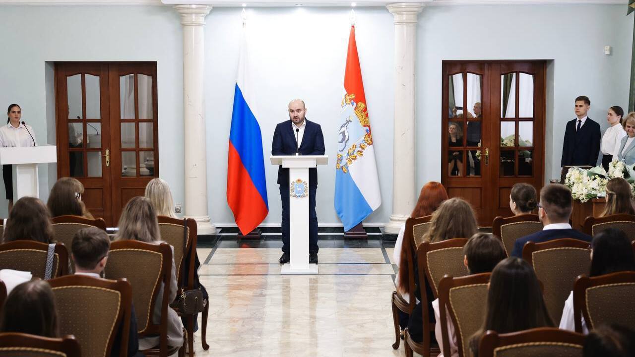 Глава региона Федорищев: Комфортная среда начинается с благоустройства территорий В Самарской области продолжается масштабная раб...