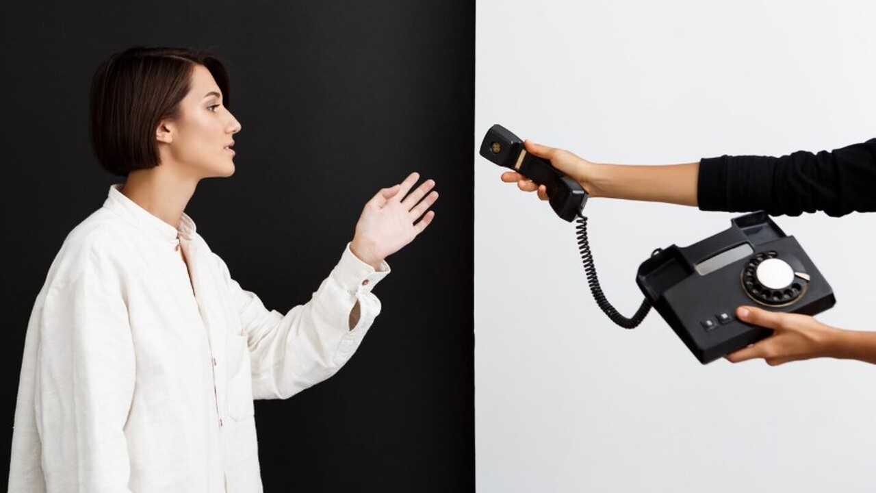 Четыре ведущих оператора связи — МТС, Т2, «Била...