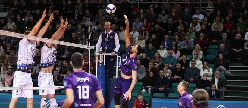 Новокуйбышевская команда волейболистов "Нова" обыграла "Факел-Ямал" 8 января 2022 года мужская волейбольная команда...