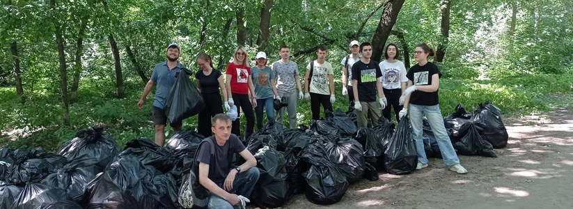 70 мешков за 2 часа: ЭкоСтройРесурс и волонтеры провели уборку на озере Гранное