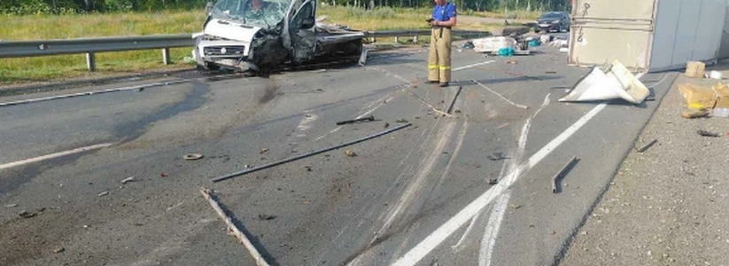 В Самарской области 17 июля в результате страшного ДТП погибли три человека