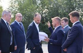В Новокуйбышевск приехал вице-губернатор Антон ...